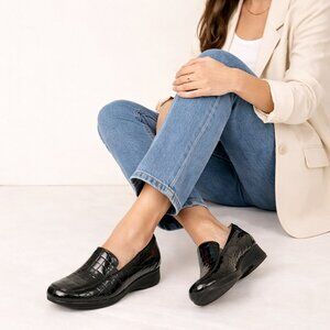 Clarks Gael Bobtail Loafers Black Croc Patent Comfort Slip-On Size 11